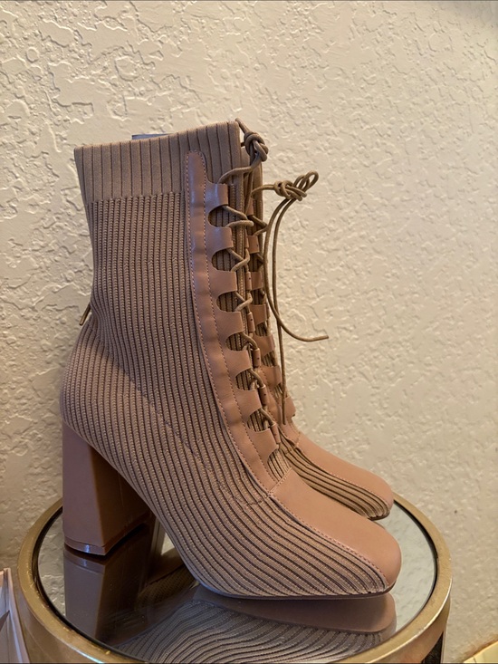 Yoki Shoes - Yoki Lace-Up Ribbed Block Heel Ankle Boots